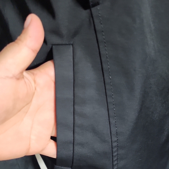 Ellen Tracy Men's Dark Jacket with Hood - Picture 7 of 7